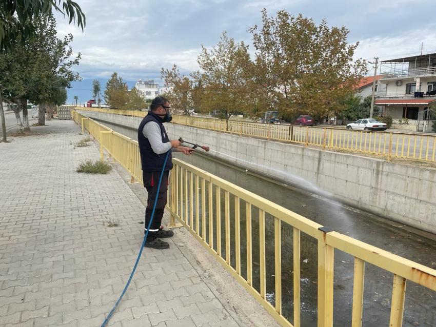 BURHANİYE BELEDİYESİNDE KIŞ İLAÇLAMA ÇALIŞMALARI BAŞLADI