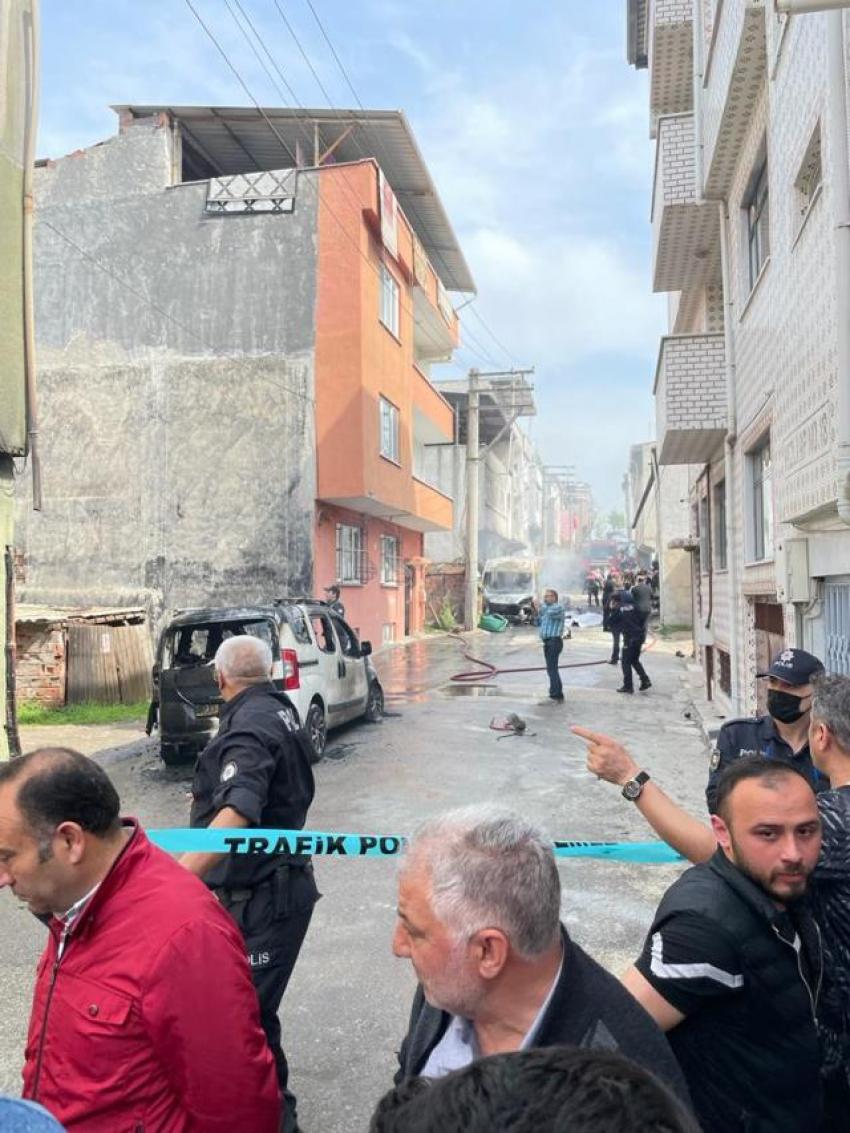 BURSA'DA MAHALLEYE DÜŞEN UÇAKTAN ILK GÖRÜNTÜLER GELDI: PILOT VE YARDIMCISI HAYATINI KAYBETTI