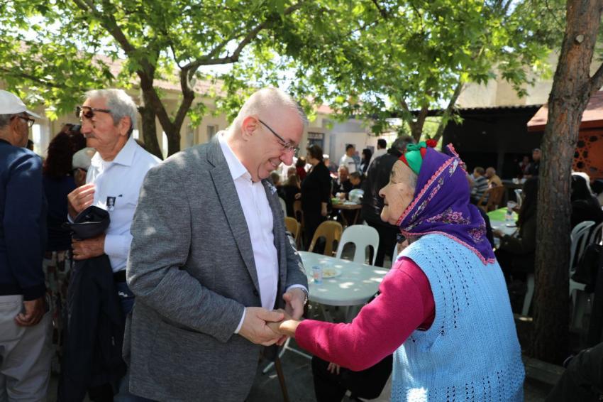 BÜYÜK OZAN ALİ EKBER ÇİÇEK VEFATININ 19. YILINDA EDREMİT'TE ANILDI