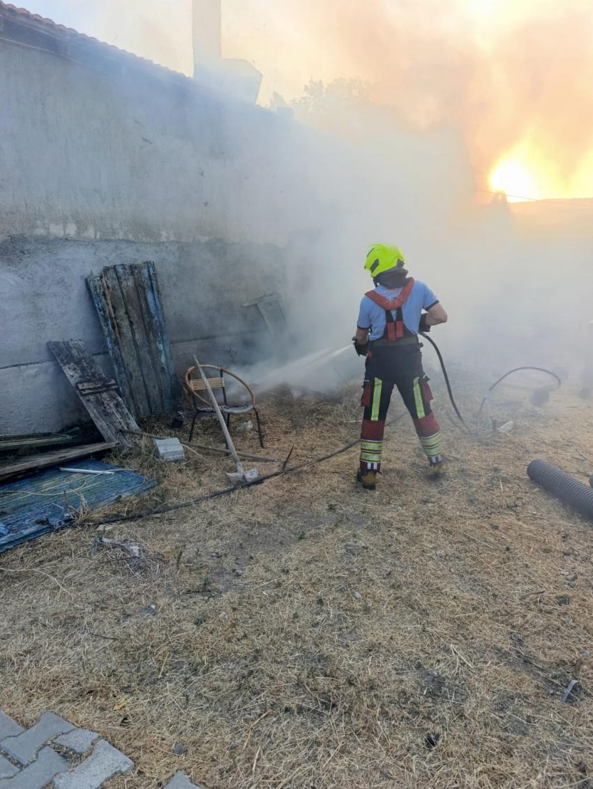 Büyükşehir İtfaiyesi’nden 9 Günde 730 Yangına Anında Müdahale