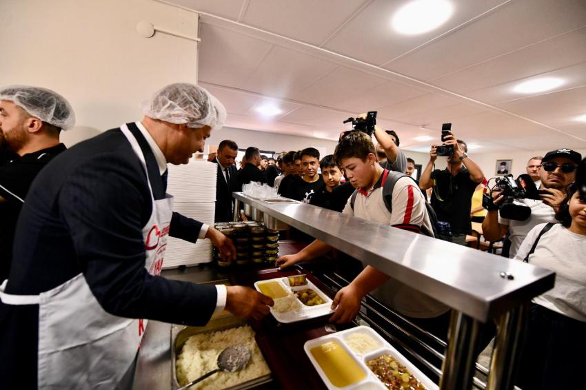 Büyükşehir, öğrenciler için Yakın Mutfakı hizmete açtı