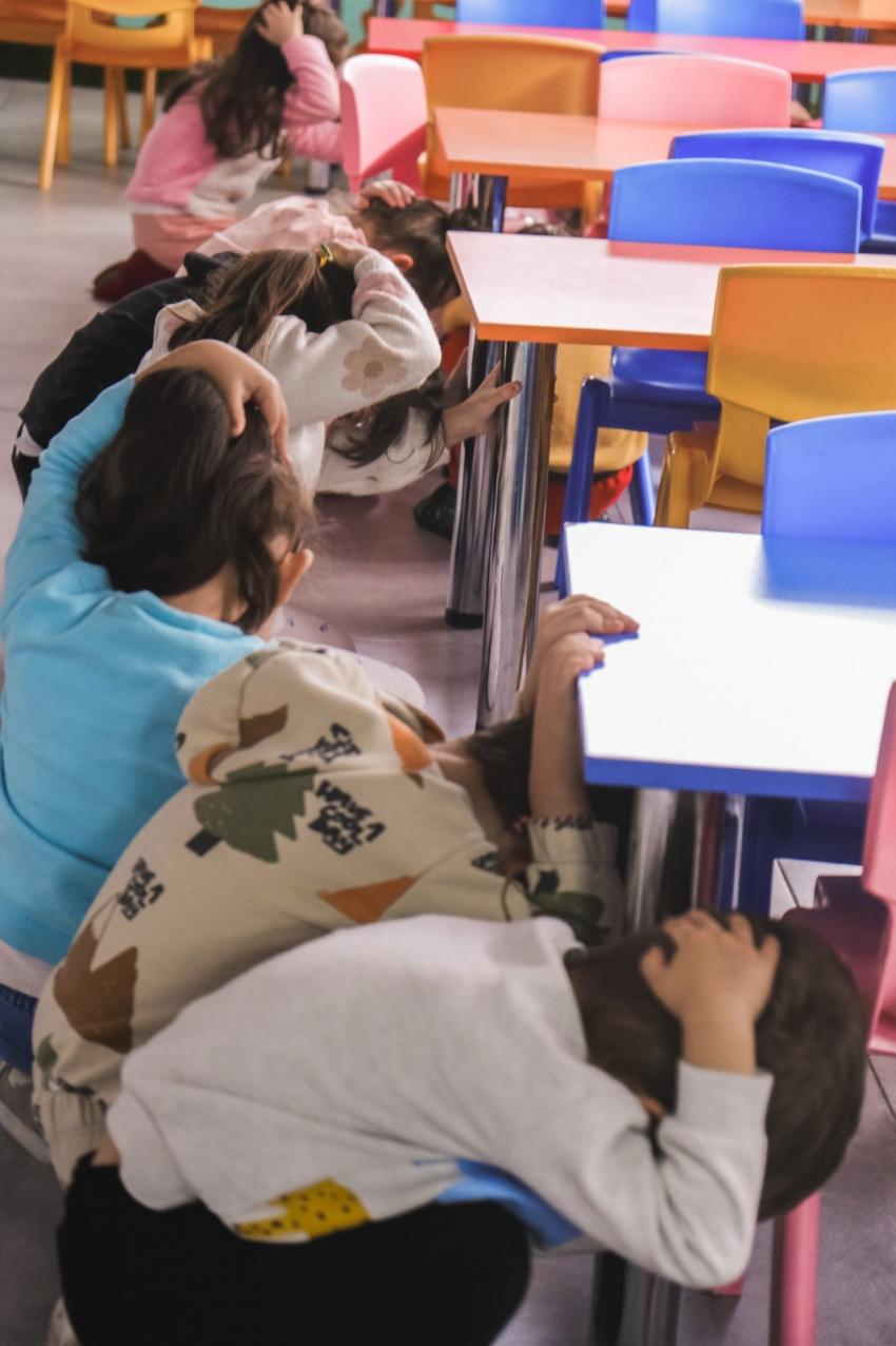 Büyükşehir’den miniklere deprem güvenliği dersi