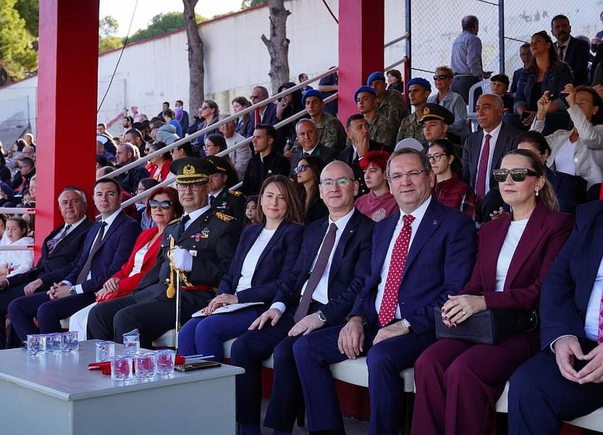 Cumhuriyet Bayramı Ayvalık’ta Coşkuyla Kutlandı