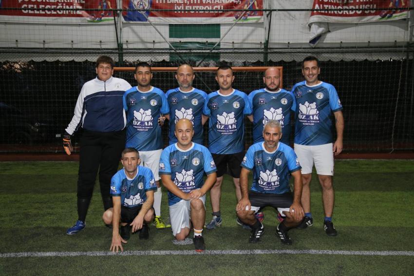 EDREMİT’TE CUMHURİYET KUPASI TURNUVASI BAŞLADI