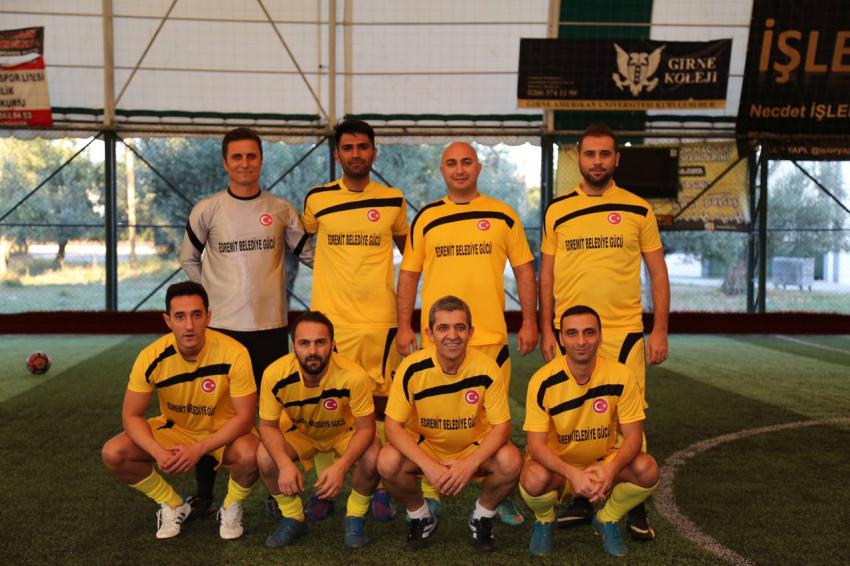 EDREMİT’TE CUMHURİYET KUPASI TURNUVASI BAŞLADI