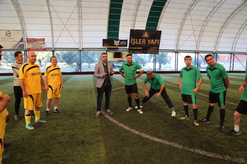 EDREMİT’TE CUMHURİYET KUPASI TURNUVASI BAŞLADI