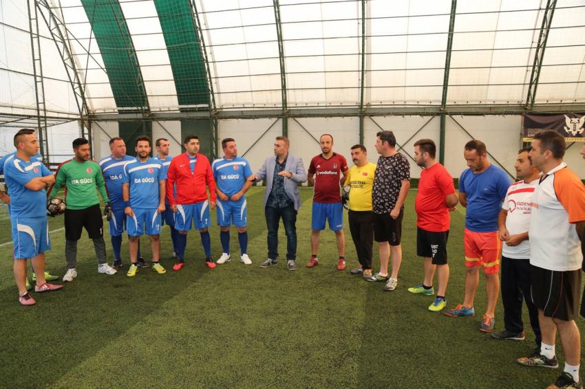 EDREMİT’TE CUMHURİYET KUPASI TURNUVASI BAŞLADI