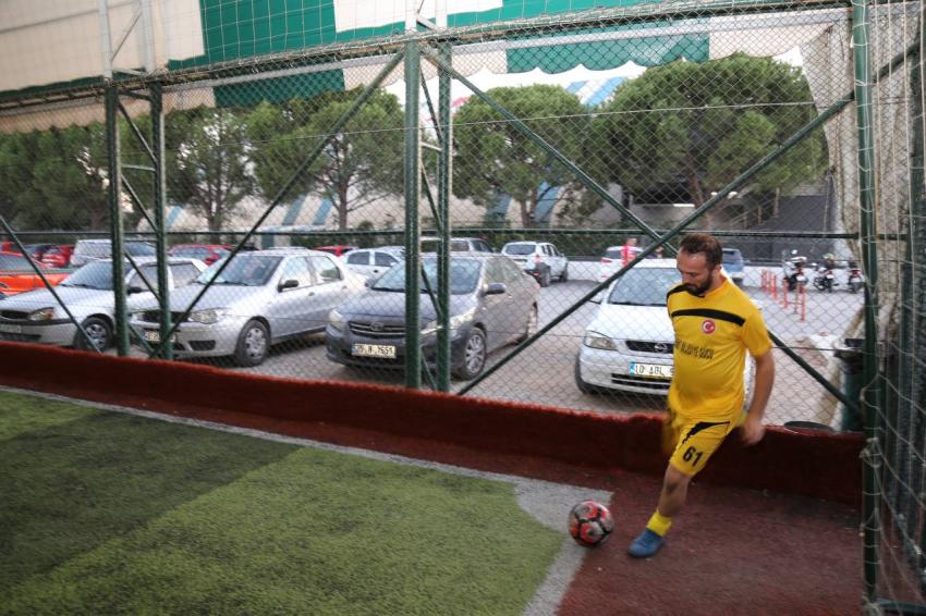 EDREMİT’TE CUMHURİYET KUPASI TURNUVASI BAŞLADI