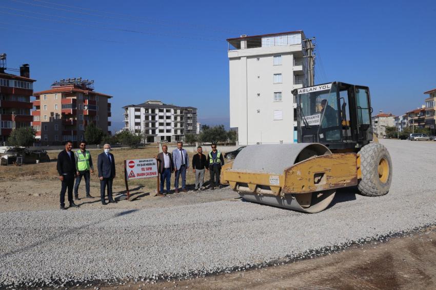 CUMHURİYET MAHALLESİ YOL YAPIM ÇALIŞMALARI DEVAM EDİYOR