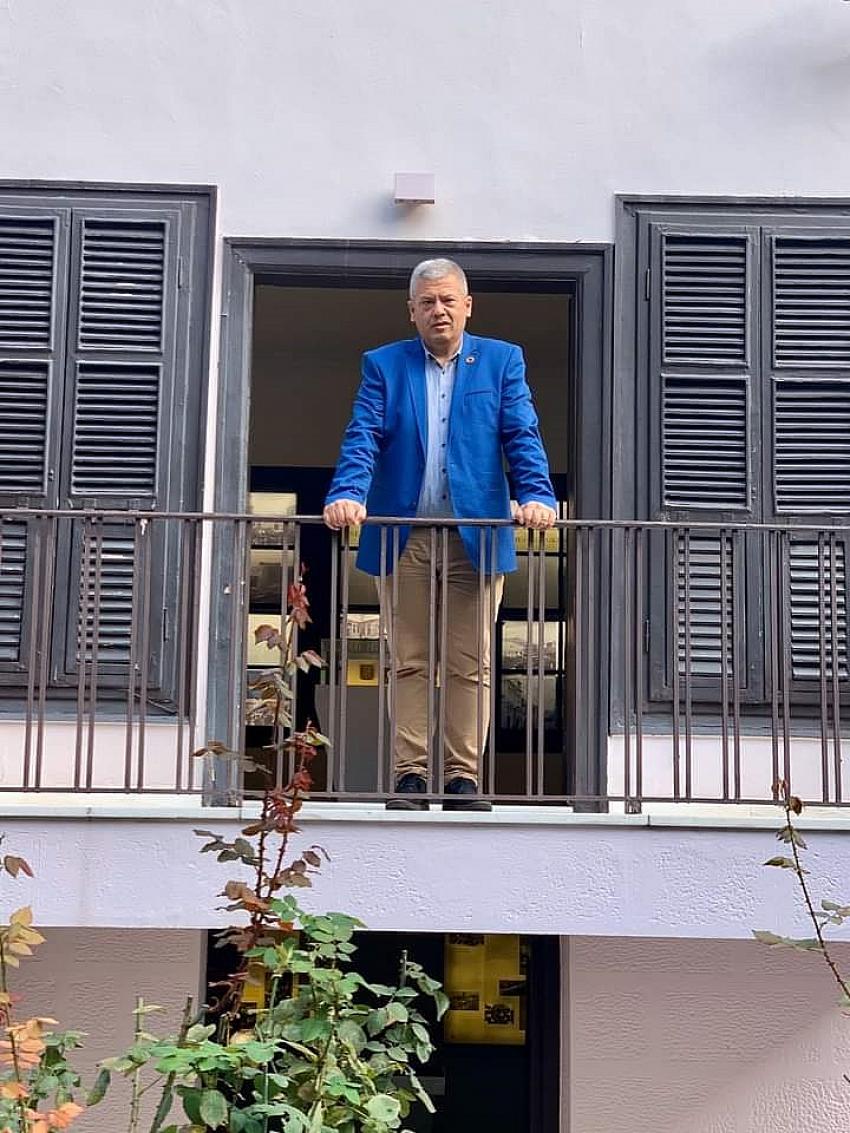 DEVRIMLERININ YILMAZ BEKÇILERIYIZ