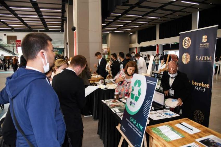 --- Gençlik Meclisi Başkanı Kerim Gülgönül --- Gençlik Meclisi başkanını seçti