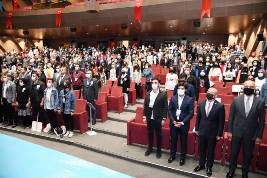 --- Gençlik Meclisi Başkanı Kerim Gülgönül --- Gençlik Meclisi başkanını seçti