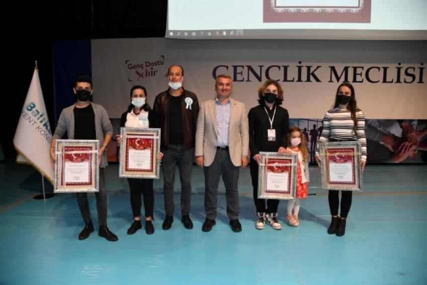 --- Gençlik Meclisi Başkanı Kerim Gülgönül --- Gençlik Meclisi başkanını seçti