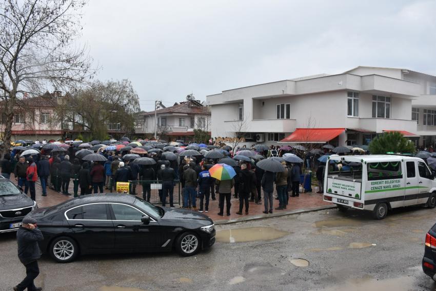 ÇAĞDAŞ ALKAN GÖZYAŞLARI İLE UĞURLANDI