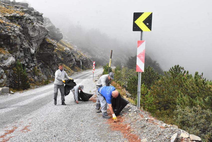 KAZDAĞLARI’NDA TEMIZLIK ÇALIŞMASI