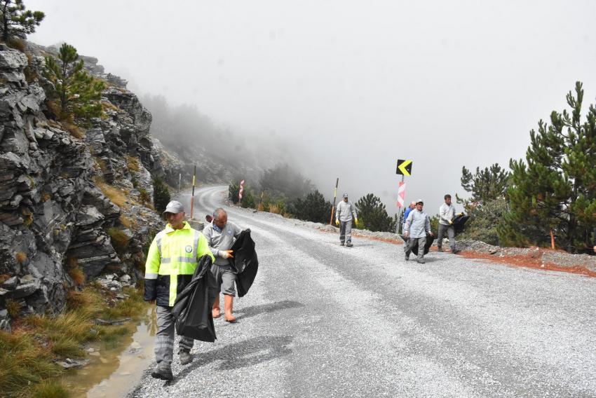 KAZDAĞLARI’NDA TEMIZLIK ÇALIŞMASI