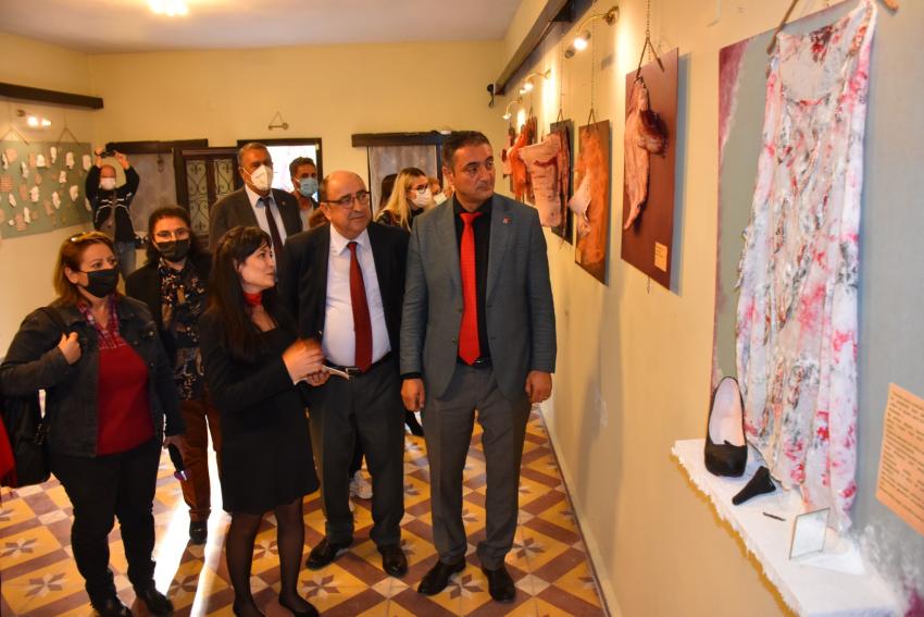 GERİ DÖNÜŞÜMLERLE KADINA ŞİDDETE DİKKAT ÇEKİYOR