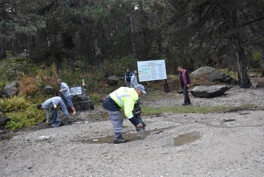KAZDAĞLARI’NDA TEMIZLIK ÇALIŞMASI