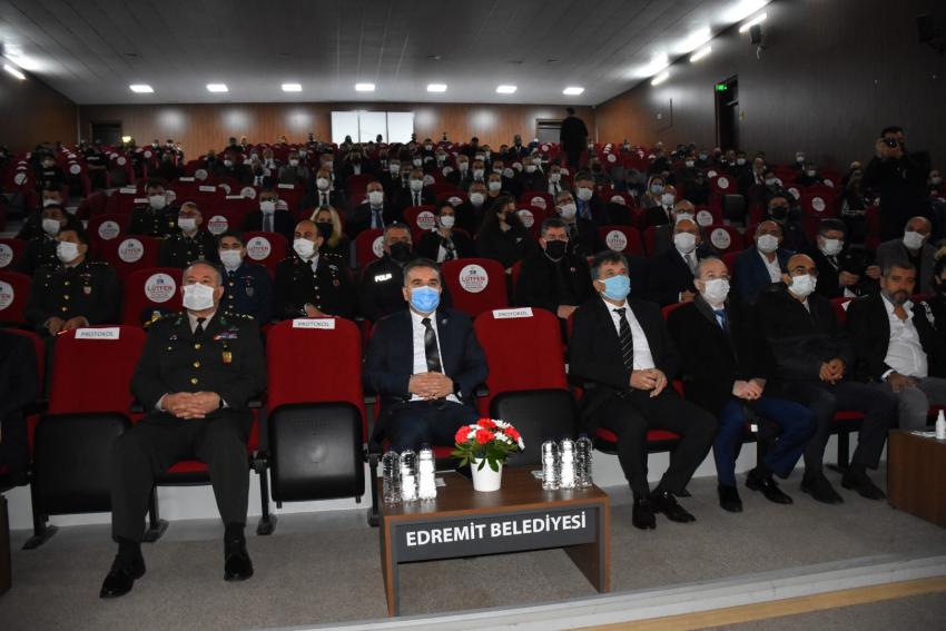 ULU ÖNDER ATATÜRK EDREMİT’TE ANILDI