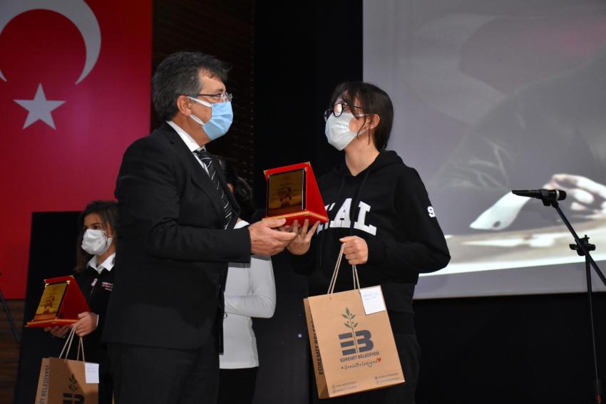 ULU ÖNDER ATATÜRK EDREMİT’TE ANILDI