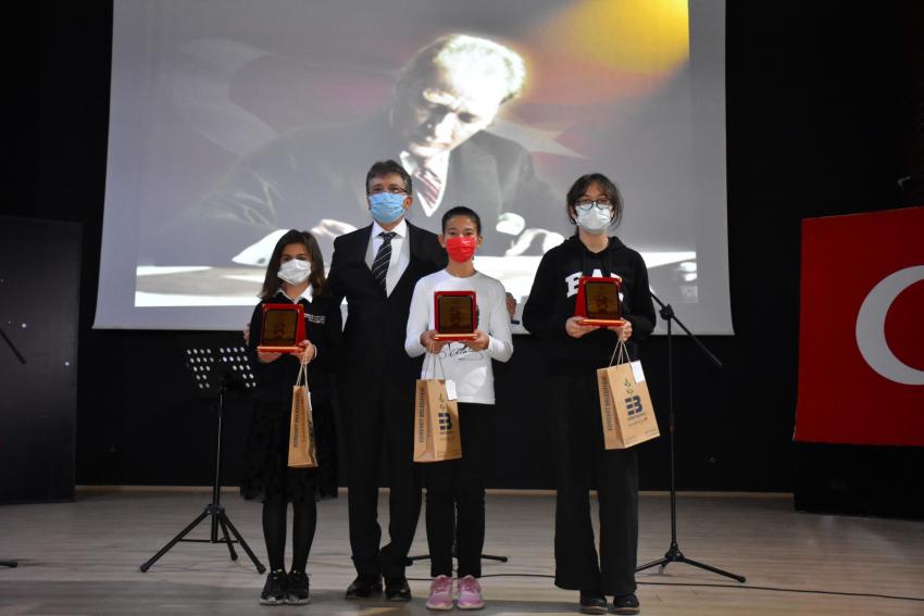 ULU ÖNDER ATATÜRK EDREMİT’TE ANILDI