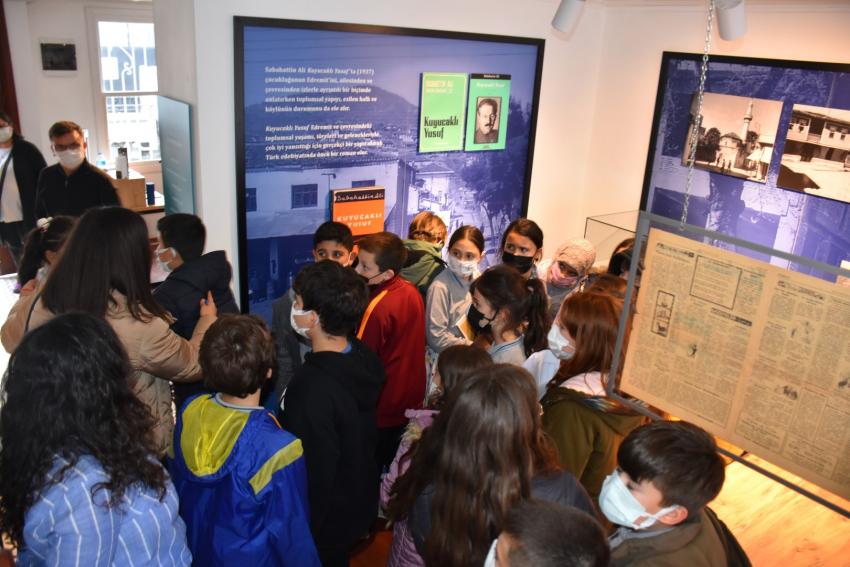 10 KASIM’DA ATATÜRK EVİ’NE ZİYARETÇİ AKINI