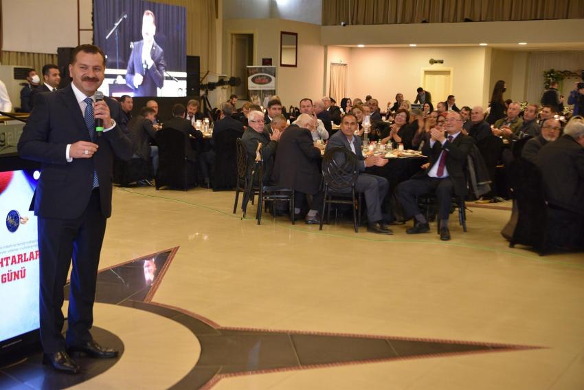 BAŞKAN YILMAZ “VAZIFEMIZ     MILLETIN YALNIZ KALMAMASIDIR”  ---BAŞKAN YILMAZ “HER BIR      MUHTARLA GÖNLÜMÜZ BIR”