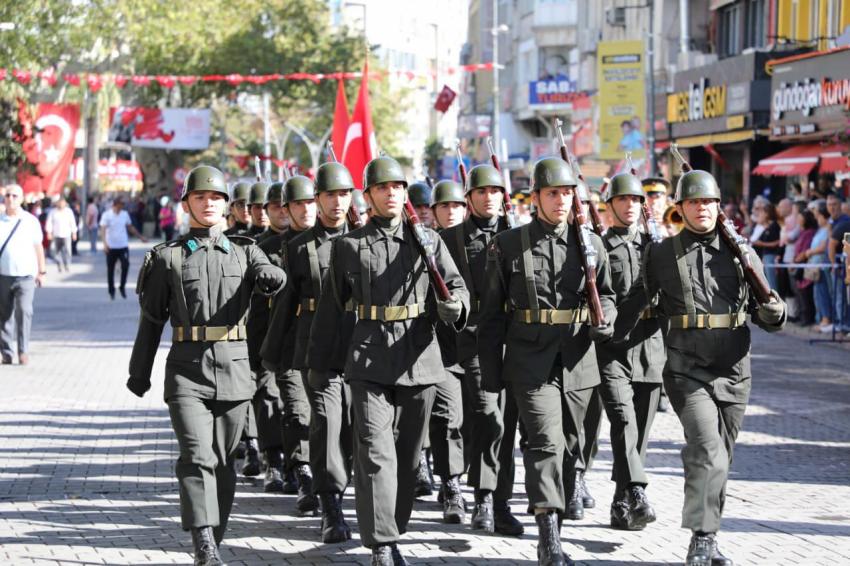 Edremit’te 102. kurtuluş yıldönümü coşkuyla kutlandı