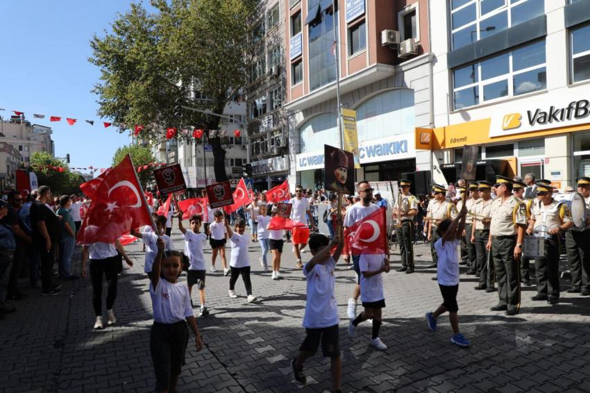 Edremit’te 102. kurtuluş yıldönümü coşkuyla kutlandı
