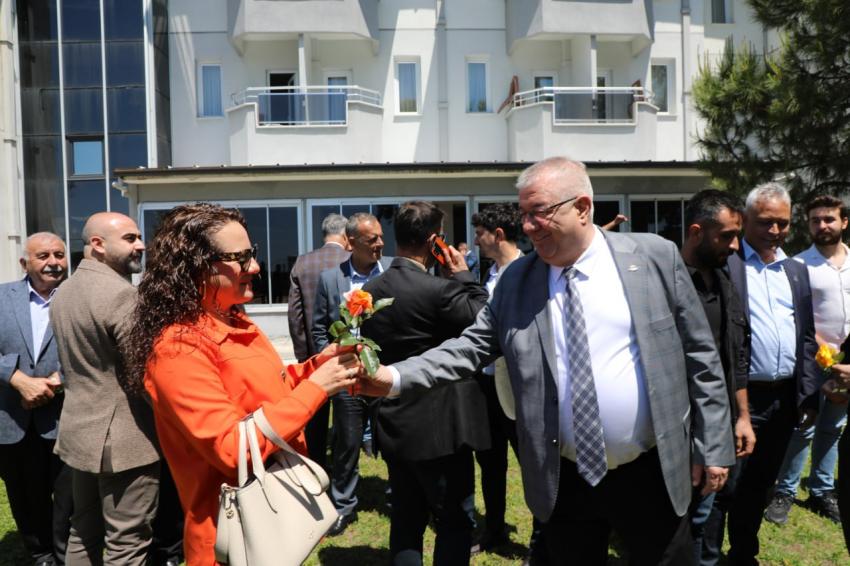 EDREMİT BELEDİYE BAŞKANI MEHMET ERTAŞ BİR YILI BASINLA DEĞERLENDİRDİ