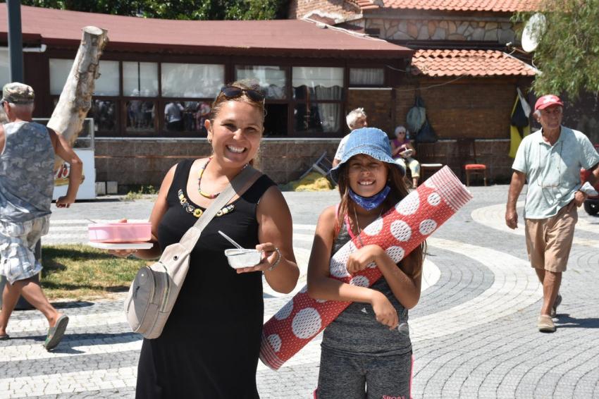 EDREMIT BELEDIYESI 18 BIN KIŞILIK AŞURE DAĞITTI