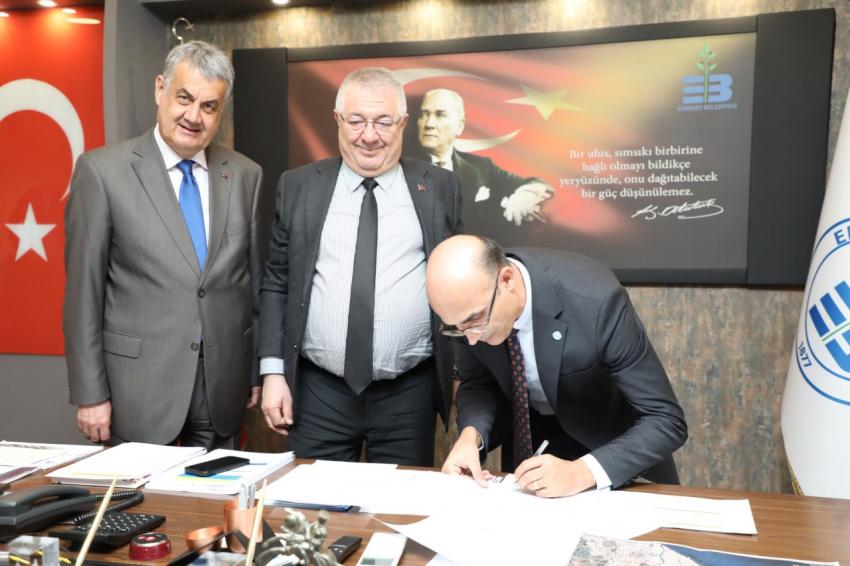 EDREMİT BELEDİYESİ İLE ALTINOLUK MYO ARASINDA EĞİTİM İŞ BİRLİĞİ