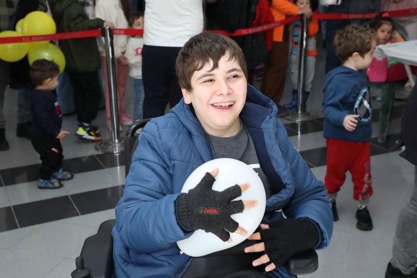 MİNİKLER YARIYIL TATİLİNİ ÇOCUK ŞENLİĞİYLE KUTLADI