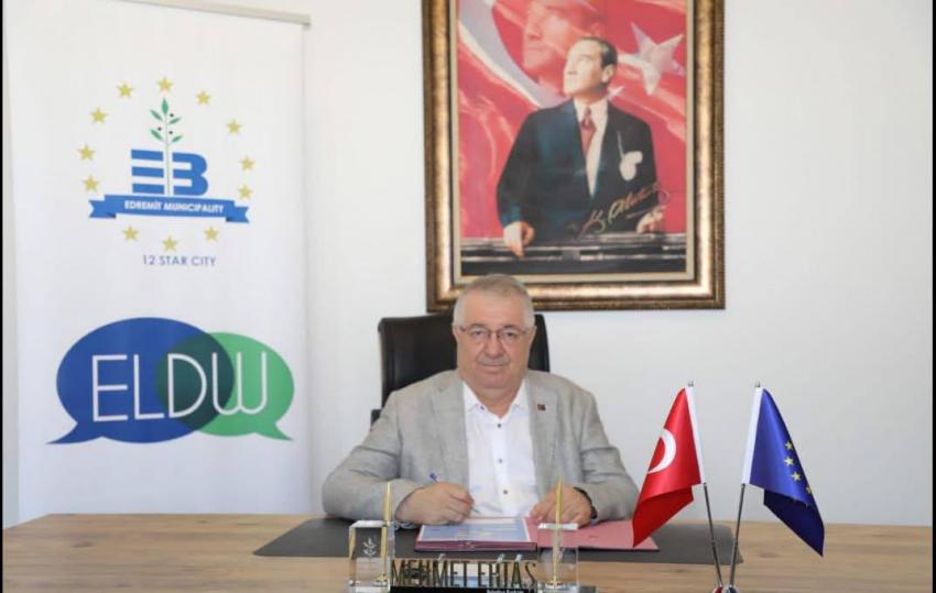 EDREMİT BELEDİYESİ’NE “YEREL YÖNETİM ÖDÜLÜ”