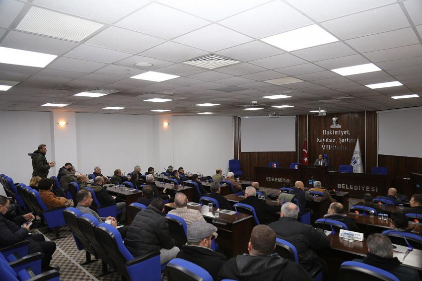 EDREMIT, DEPREM BÖLGESINE DESTEK İÇIN KENETLENDI