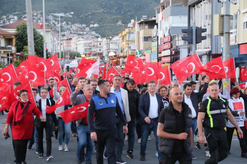 EDREMIT’TE COŞKULU 19 MAYIS KUTLAMASI