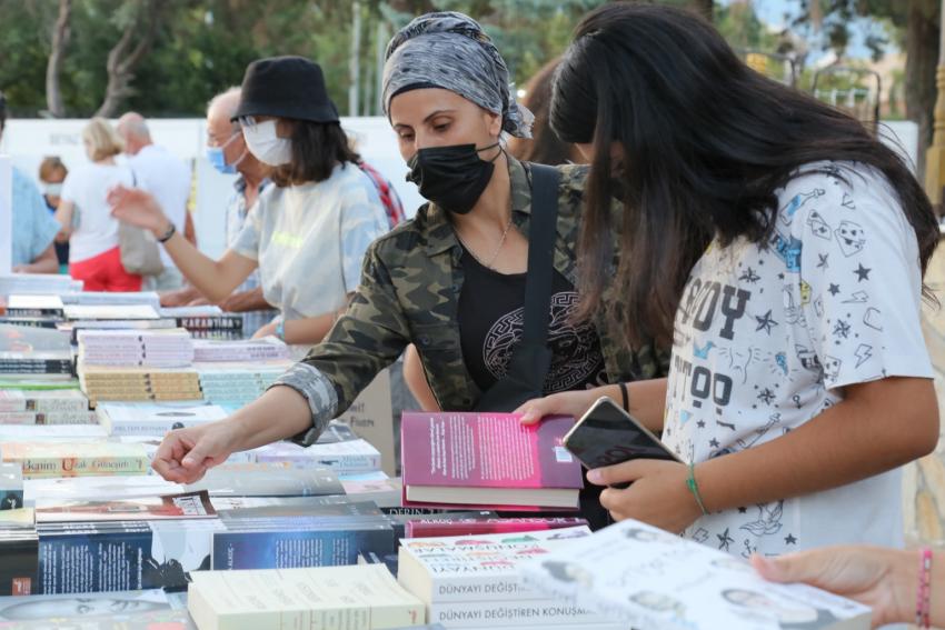 5. EDREMİT KİTAP FUARI CUMARTESİ BAŞLIYOR!