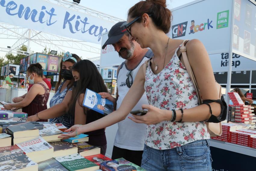 5. EDREMİT KİTAP FUARI CUMARTESİ BAŞLIYOR!