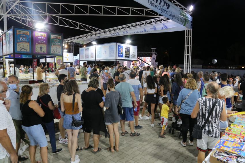 5. EDREMİT KİTAP FUARI CUMARTESİ BAŞLIYOR!