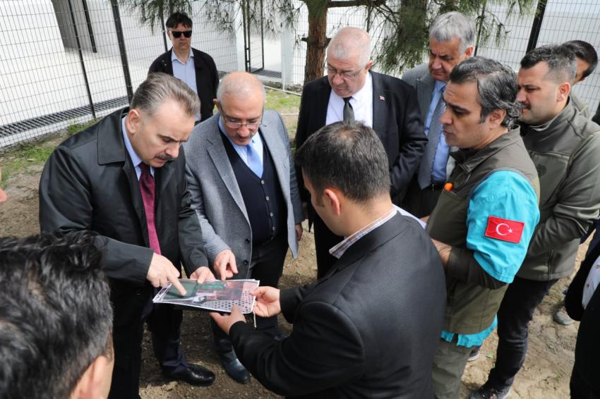 EDREMİT'TE SOKAK HAYVANLARI İÇİN REHABİLİTASYON MERKEZİ AÇILIYOR