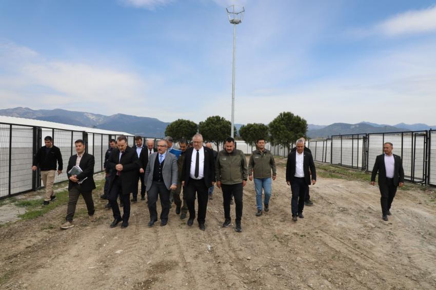 EDREMİT'TE SOKAK HAYVANLARI İÇİN REHABİLİTASYON MERKEZİ AÇILIYOR