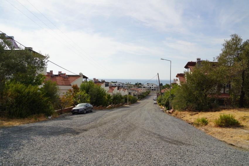 EDREMİT’TE YOL ÇALIŞMALARINA HIZ VERİLDİ