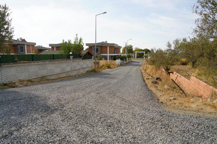 EDREMİT’TE YOL ÇALIŞMALARINA HIZ VERİLDİ