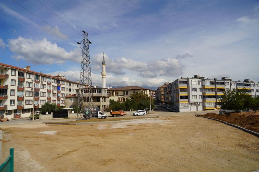 EDREMİT’TE YOL ÇALIŞMALARINA HIZ VERİLDİ