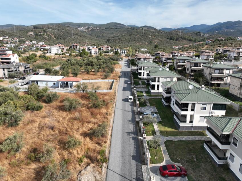 EDREMİT’TE YOL ÇALIŞMALARINA HIZ VERİLDİ