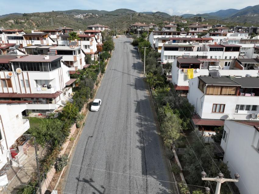 EDREMİT’TE YOL ÇALIŞMALARINA HIZ VERİLDİ