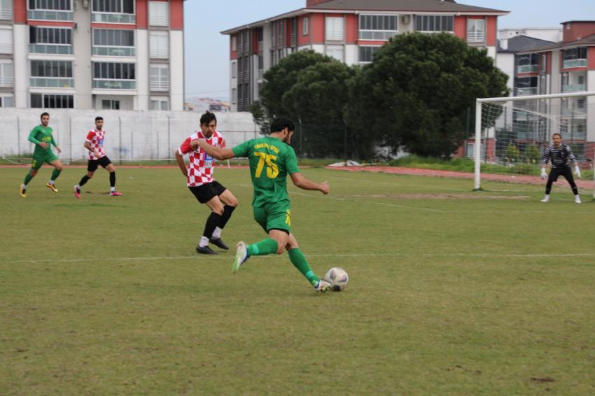 Edremitspor şampiyonluk yolunda emin adımlarla