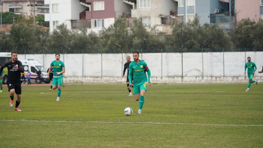 EDREMİTSPOR LİDERİ EVİNDE 1-0 MAĞLUP ETTİ