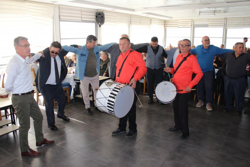 EGEMAKGÖÇ;TEN ÇOŞKULU KAHVALTI