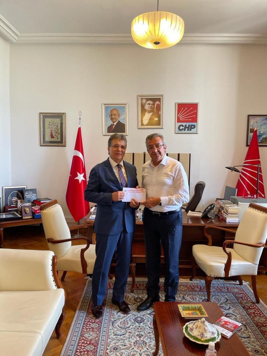 BAŞKAN ARSLAN’DAN LIDERLERE KITAP FUARI DAVETI